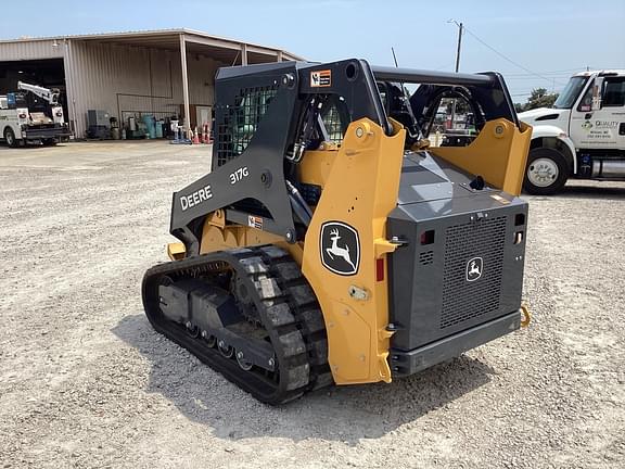 Image of John Deere 317G equipment image 3