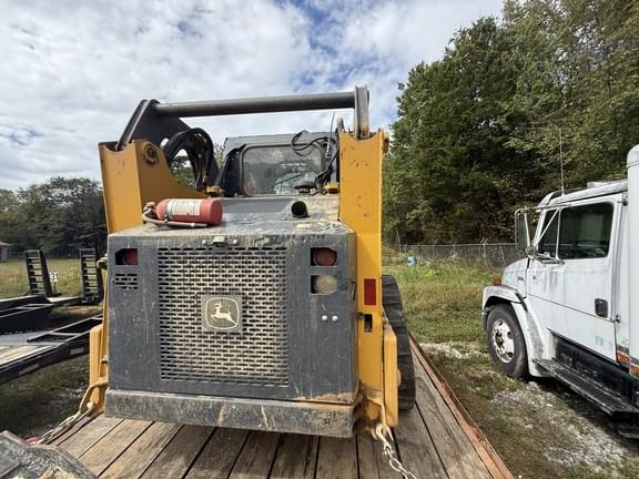 Image of John Deere 317G equipment image 3