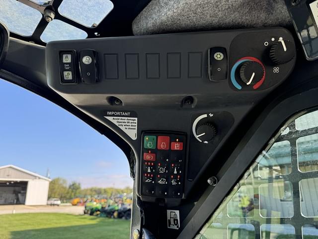 Image of John Deere 317G equipment image 1