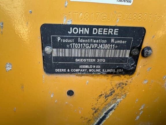 Image of John Deere 317G equipment image 4