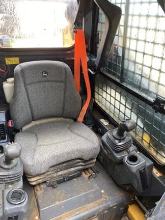 Image of John Deere 317G equipment image 3