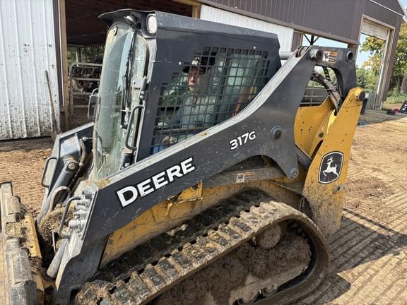 Image of John Deere 317G equipment image 1