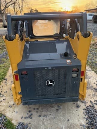 Image of John Deere 317G equipment image 4