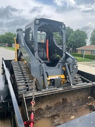 Image of John Deere 317G equipment image 4
