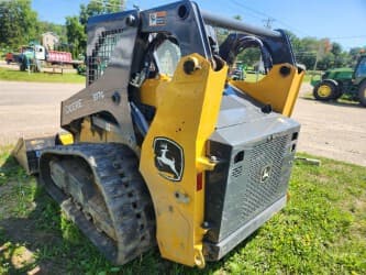 Image of John Deere 317G equipment image 3