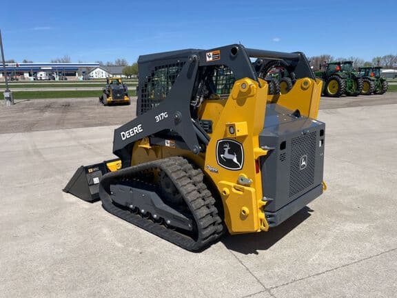 Image of John Deere 317G equipment image 4