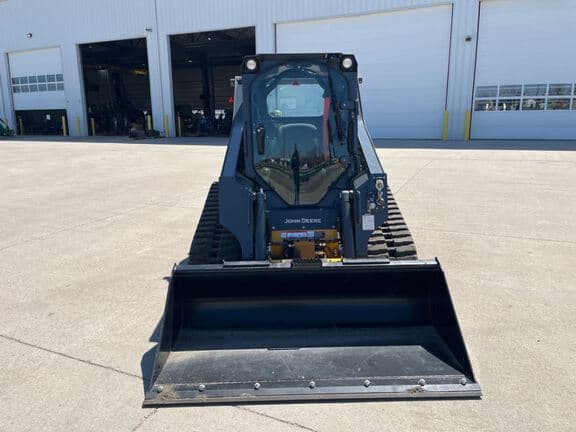 Image of John Deere 317G equipment image 2