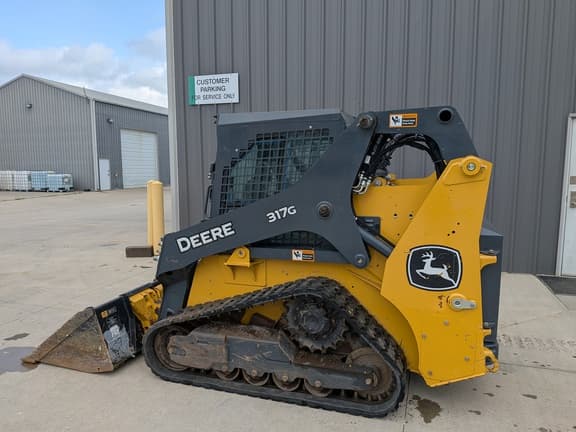 Image of John Deere 317G equipment image 1