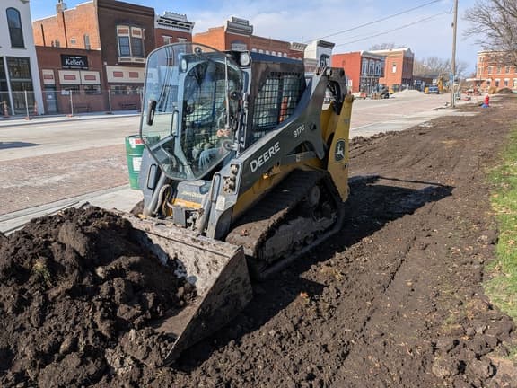 Image of John Deere 317G equipment image 1