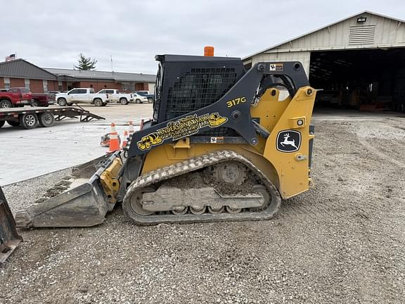 Image of John Deere 317G equipment image 1