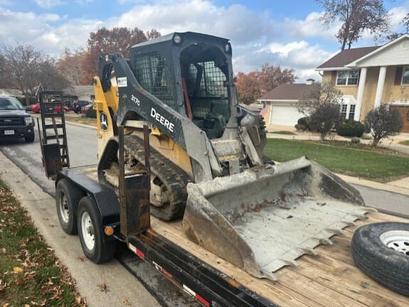 Image of John Deere 317G equipment image 1