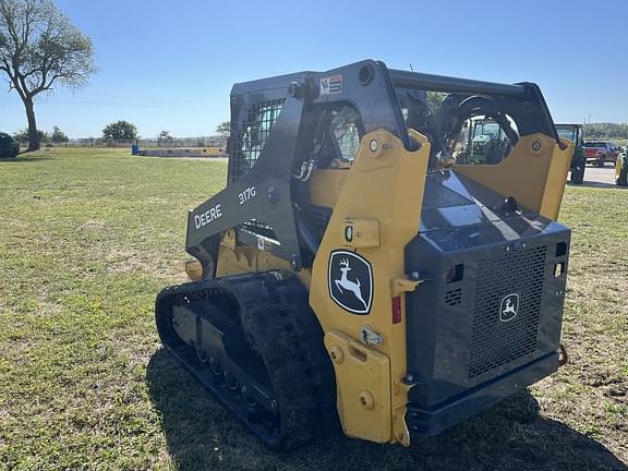 Image of John Deere 317G equipment image 4