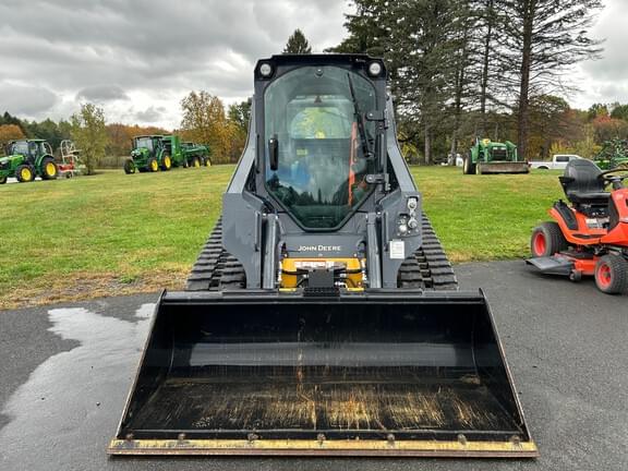 Image of John Deere 317G equipment image 1