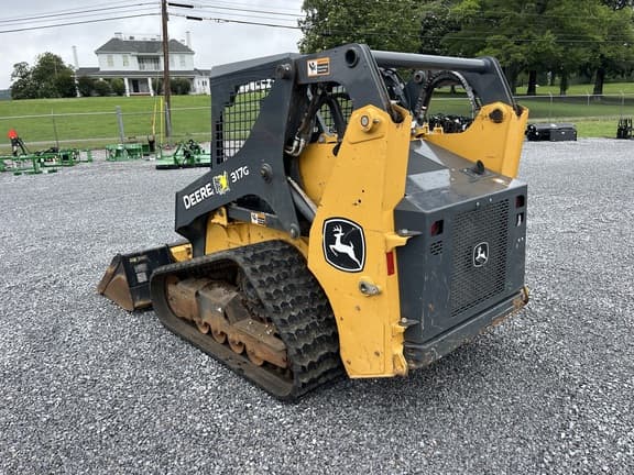 Image of John Deere 317G equipment image 2
