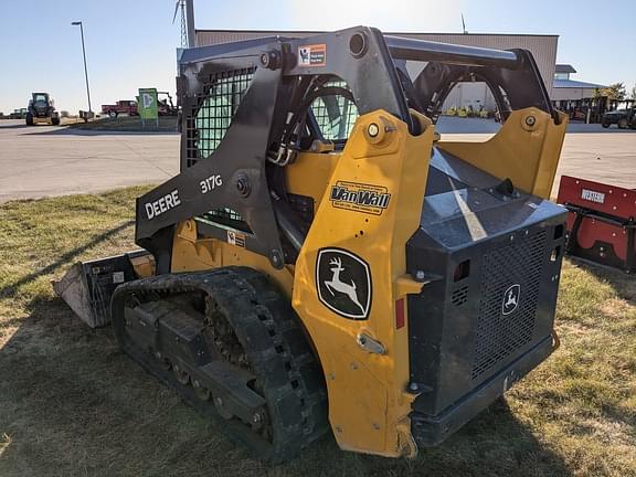 Image of John Deere 317G equipment image 2