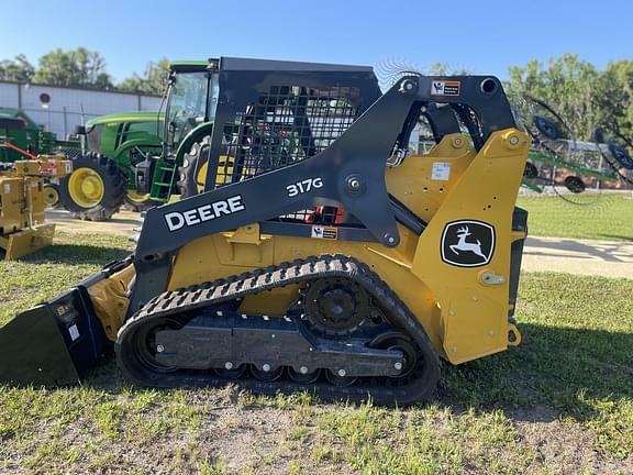 Image of John Deere 317G equipment image 4