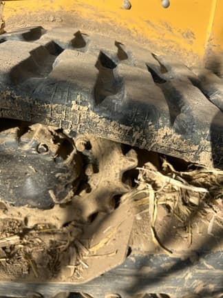 Image of John Deere 317G equipment image 4