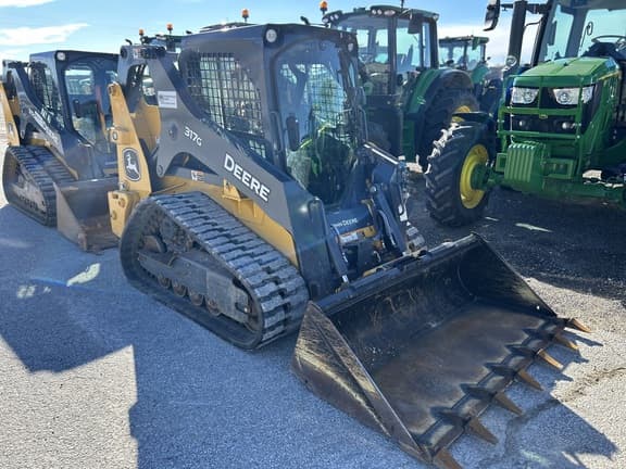 Image of John Deere 317G equipment image 2