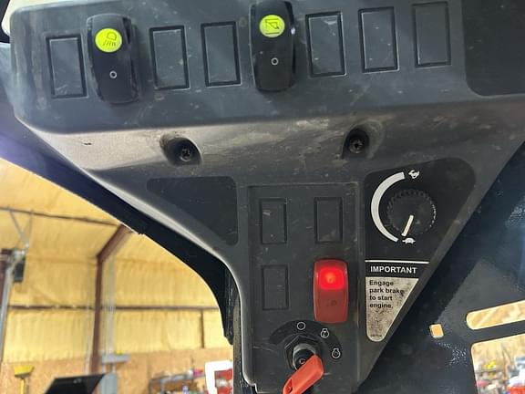 Image of John Deere 317G equipment image 2