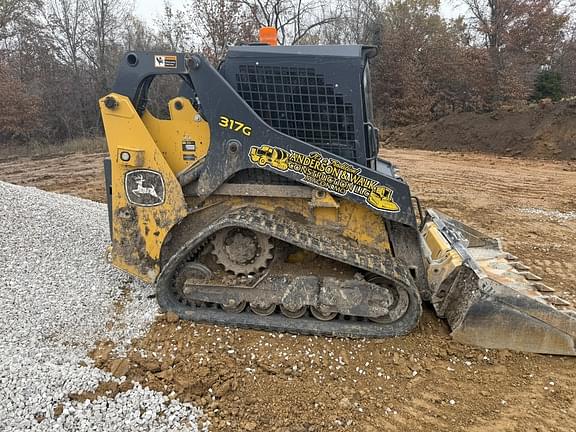 Image of John Deere 317G equipment image 2