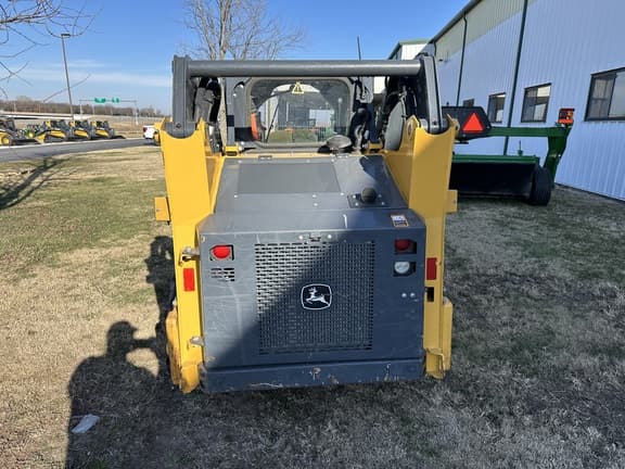 Image of John Deere 317G equipment image 4