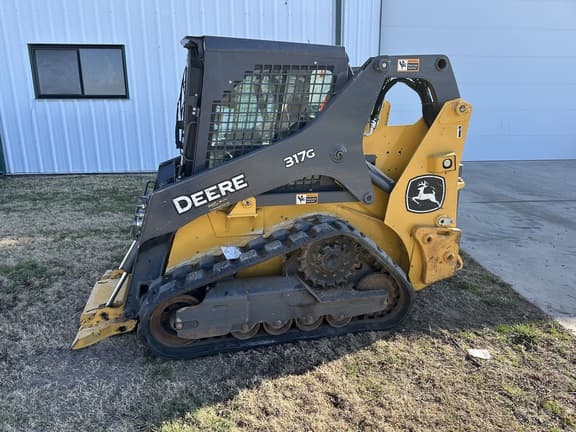 Image of John Deere 317G equipment image 1