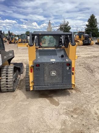 Image of John Deere 317G equipment image 3