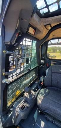 Image of John Deere 317G equipment image 3