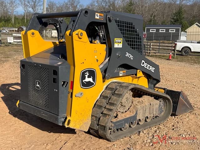 Image of John Deere 317G equipment image 2