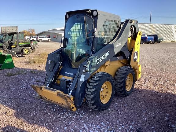 Image of John Deere 318G equipment image 2