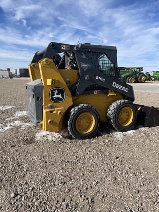 Image of John Deere 318G equipment image 3
