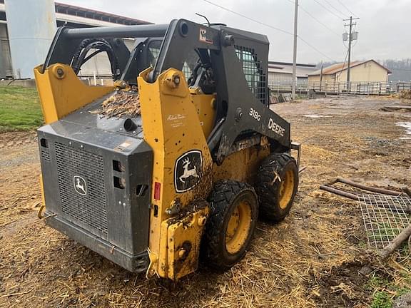 Image of John Deere 318G equipment image 2