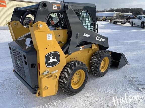 Image of John Deere 318G equipment image 2