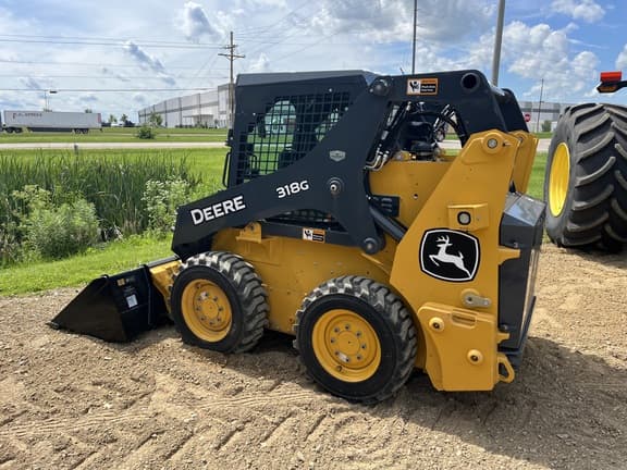 Image of John Deere 318G equipment image 3