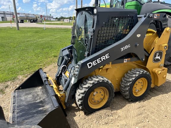 Image of John Deere 318G equipment image 2