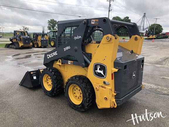 Image of John Deere 318G equipment image 4