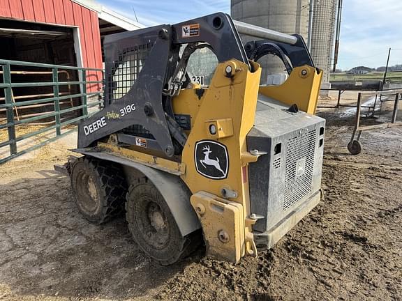 Image of John Deere 318G equipment image 4