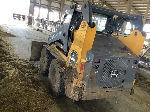 Image of John Deere 318G equipment image 2