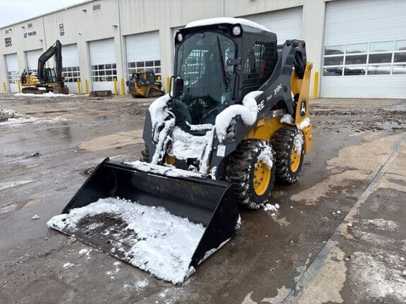 Image of John Deere 318G Primary image