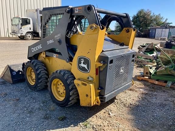 Image of John Deere 318G equipment image 3