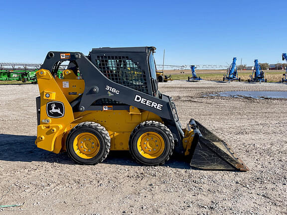 Image of John Deere 318G equipment image 3