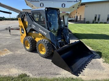 Main image John Deere 318G