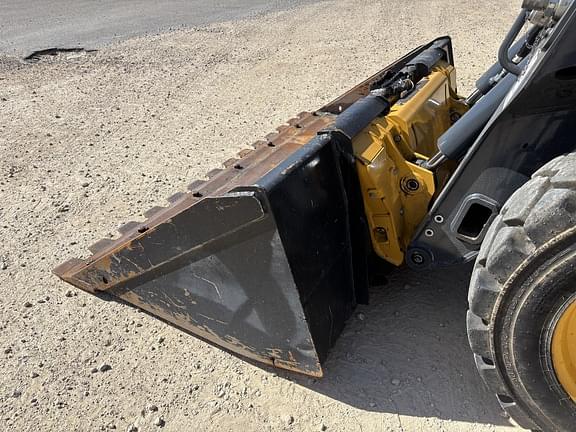 Image of John Deere 318G equipment image 2