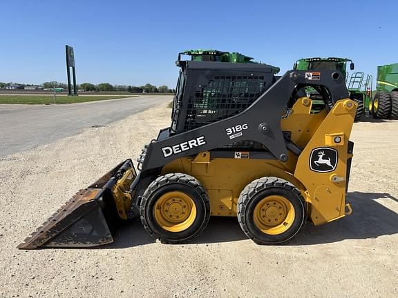 Image of John Deere 318G equipment image 3