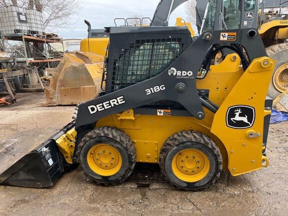Image of John Deere 318G equipment image 1