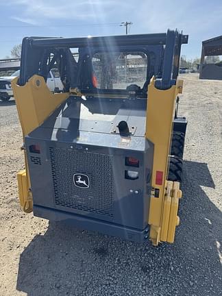 Image of John Deere 318G equipment image 2