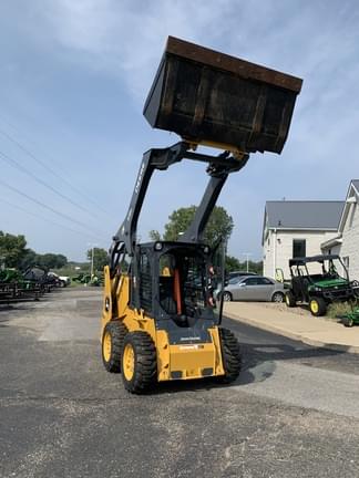 Main image John Deere 318G