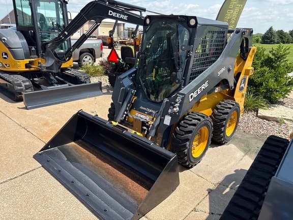 Image of John Deere 318G Primary image