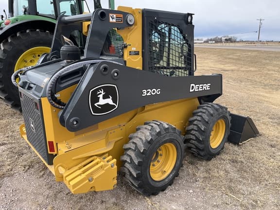 Image of John Deere 320G equipment image 4