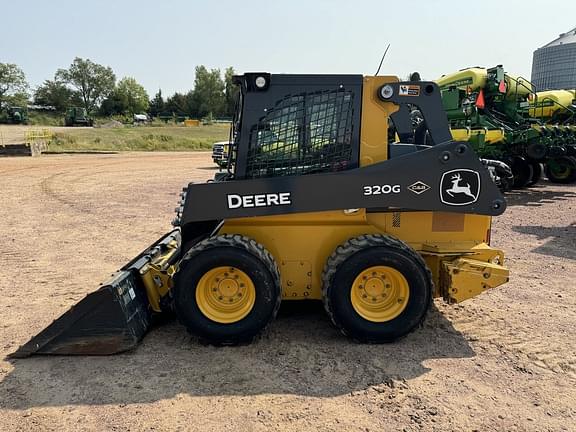 Image of John Deere 320G equipment image 1